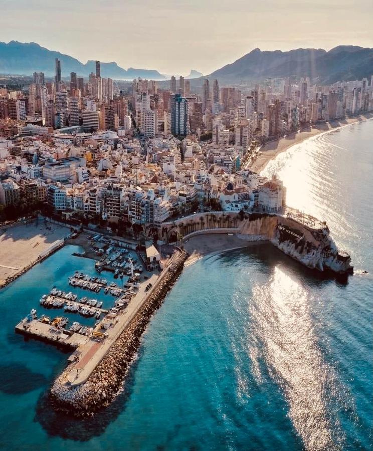 Sunset Waves Benidorm Sea View Apartment Bagian luar foto