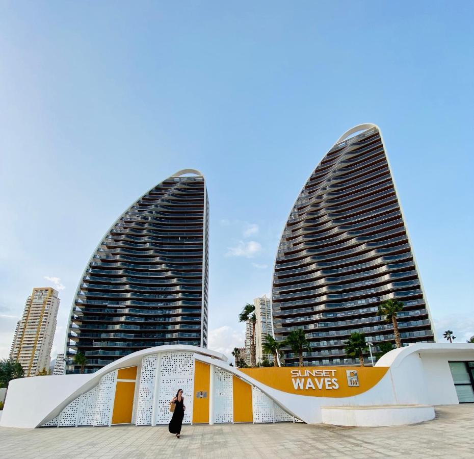 Sunset Waves Benidorm Sea View Apartment Bagian luar foto